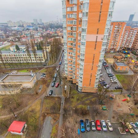 Уютная, Просторная Видовая Трехкомнатная Квартира Возле Метро Академгородок На 6 Мест Киев Экстерьер фото